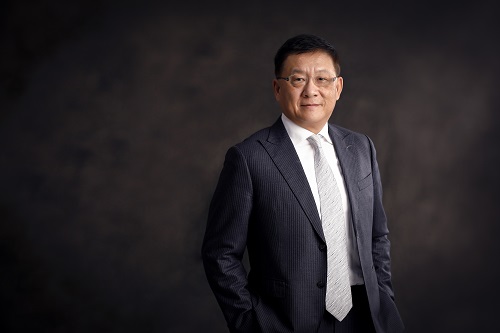 Bio Photo-Wei Chen.jpg