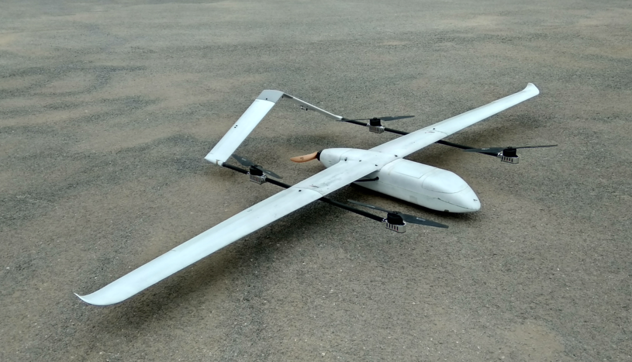 山火中汹涌中闯过 无人机的消防之旅